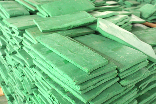 威海专业塑胶跑道胶水生产商